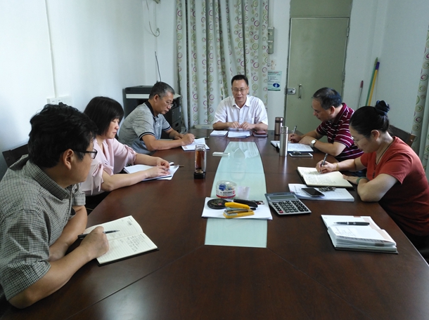 1505275282143424.jpg 會議現(xiàn)場_副本.jpg