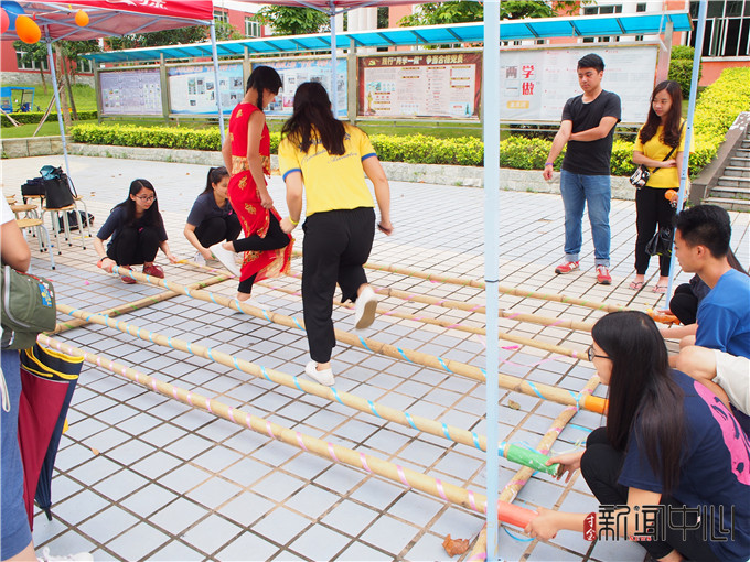 1465866452980479.jpg 旅行興趣小組 跳竹竿 劉熙 攝.jpg